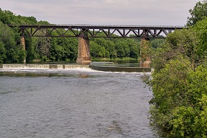 Photo of railroad bridge over large river